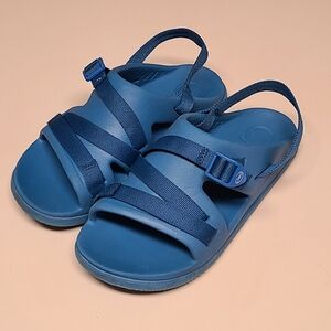 Chaco Chillos slide sandals size 8